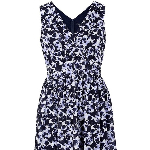 Crossover Front Sleeveless Floral Print Dress - Picture 2 of 6